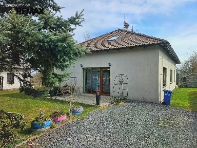 Prodej rodinného domu 229 m², pozemek 453 m²