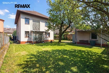 Prodej vícegeneračního domu 202 m², pozemek 596 m² Hostivice