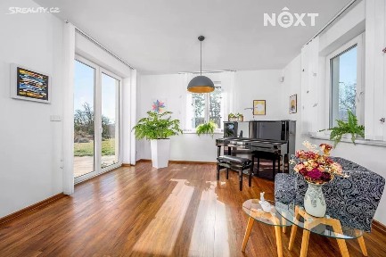 Prodej rodinného domu 140 m², pozemek 1031 m² Pod Vodojemem, Tmaň
