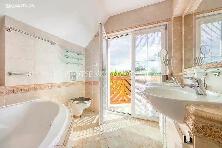 Prodej rodinného domu 185 m², pozemek 920 m² náměstí Jana IV. z Dražic, Hostivice