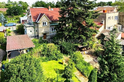 Prodej rodinného domu 180 m², pozemek 1189 m²