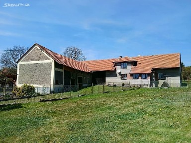 Prodej rodinného domu 168 m², pozemek 2312 m²