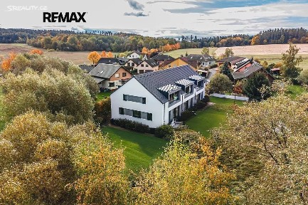 Prodej rodinného domu 182 m², pozemek 348 m²