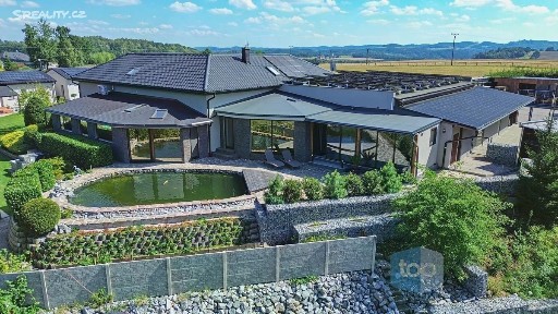 Prodej rodinného domu 698 m², pozemek 6673 m² Na Dolíku, Pyšely - Zaječice