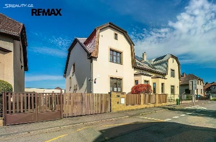 Prodej rodinného domu 186 m², pozemek 943 m²