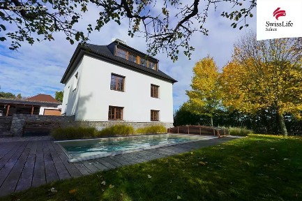 Prodej rodinného domu 249 m², pozemek 6579 m²