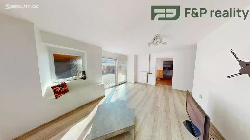 Prodej rodinného domu 215 m², pozemek 300 m² Komenského, Žleby