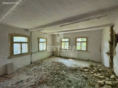 Prodej rodinného domu 90 m², pozemek 4430 m²