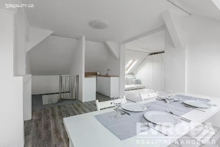Prodej rodinného domu 142 m², pozemek 711 m²