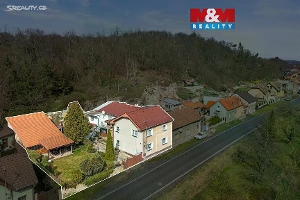 Prodej rodinného domu 245 m², pozemek 643 m²
