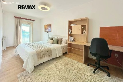 Prodej rodinného domu 300 m², pozemek 761 m²