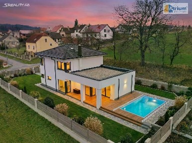 Prodej rodinného domu 194 m², pozemek 1483 m²