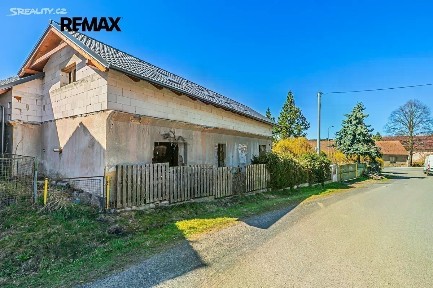 Prodej rodinného domu 215 m², pozemek 437 m²