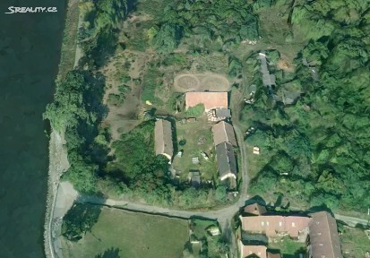 Prodej zemědělské usedlosti 735 m², pozemek 13174 m²