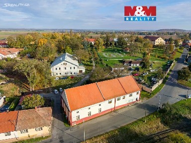 Prodej rodinného domu 874 m², pozemek 1167 m² Oskořínek