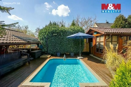 Prodej rodinného domu 184 m², pozemek 802 m²