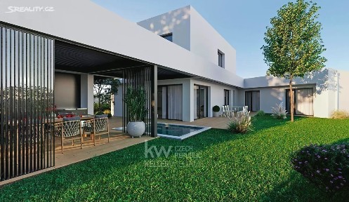Prodej rodinného domu 260 m², pozemek 1067 m²