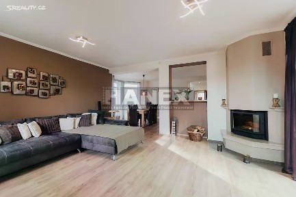 Prodej rodinného domu 192 m², pozemek 925 m²