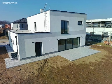 Prodej rodinného domu 221 m², pozemek 815 m²