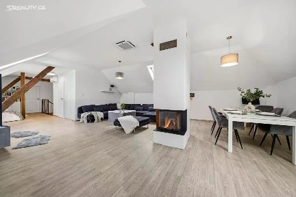 Skvrňov, Kolín
