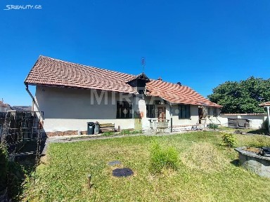 Prodej rodinného domu 105 m², pozemek 677 m²