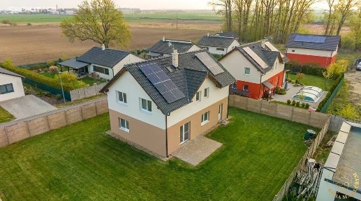 Prodej rodinného domu 130 m², pozemek 766 m²