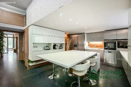 Prodej bytu 2+1 88 m² Skrétova, Plzeň - Jižní Předměstí