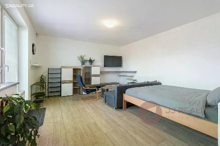 Prodej bytu 2+kk 86 m² Písecká, Plzeň - Černice