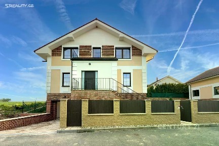 Prodej vily 300 m², pozemek 538 m²