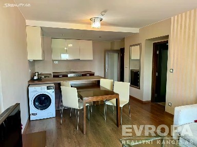 Prodej bytu 3+kk 78 m² U Borského parku, Plzeň - Jižní Předměstí