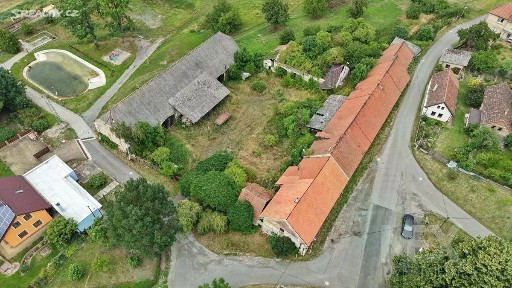 Prodej zemědělské usedlosti 900 m², pozemek 4550 m²