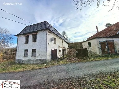 Prodej rodinného domu 240 m², pozemek 529 m²