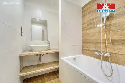 Prodej bytu 4+kk 74 m²