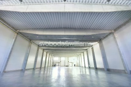 Pronájem skladového prostoru 1500 m²
