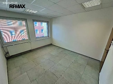 Hodonín, Národní třída, 18
