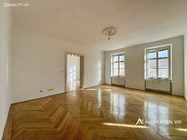 Pronájem kanceláře 316 m²
