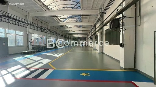 Pronájem výrobní haly, prostoru 1000 m²