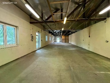 Pronájem výrobní haly, prostoru 276 m² Zahradní, Rousínov