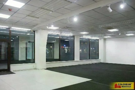 Pronájem obchodního prostoru 75 m²