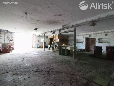 Pronájem výrobní haly, prostoru 703 m²