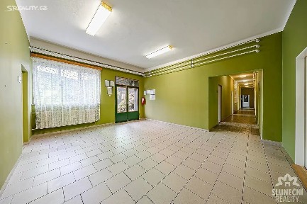 Veselí nad Moravou, Hodonín, Lány