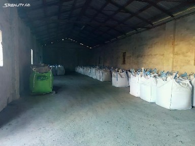 Pronájem skladového prostoru 300 m² Modřice
