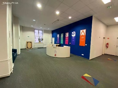 Pronájem kanceláře 490 m²
