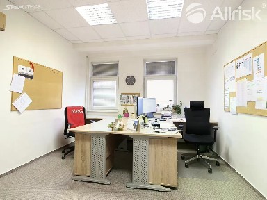 Pronájem kanceláře 235 m²