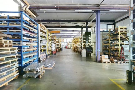 Pronájem skladového prostoru 6141 m²