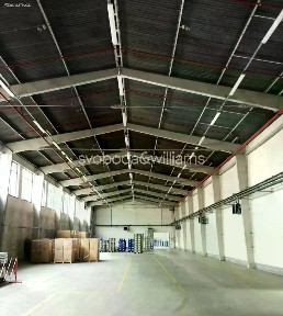 Pronájem skladového prostoru 793 m²