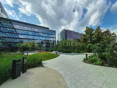 Pronájem kanceláře 1300 m²
