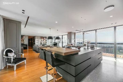 Prodej bytu 4+kk 234 m²
