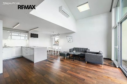 Prodej bytu atypický 182 m² Ostružinová, Praha - Záběhlice