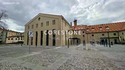 Prodej bytu 1+kk 38 m² Mnatova, Praha - Nusle